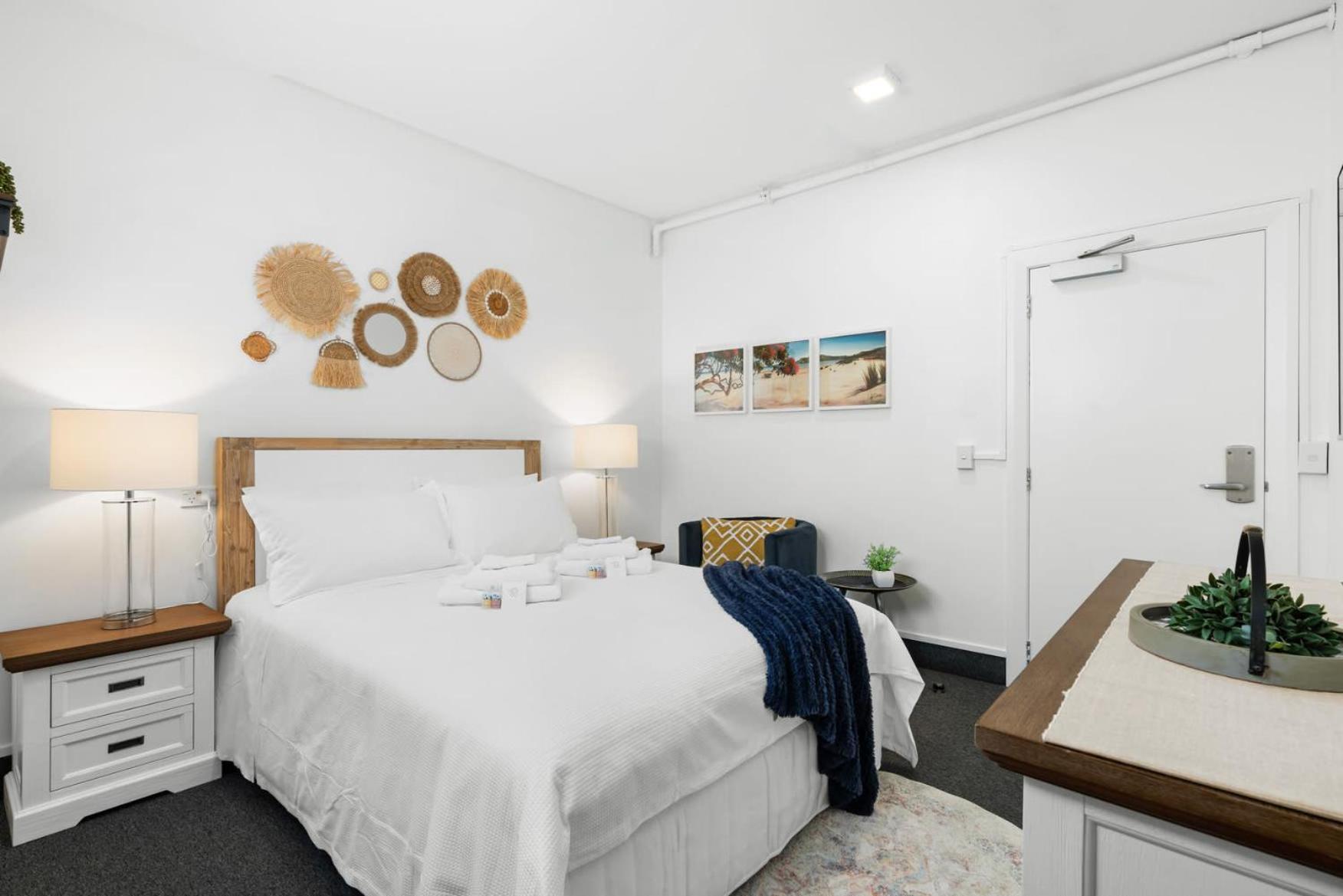 Villa 9-bedroom - Sleeps 19 *