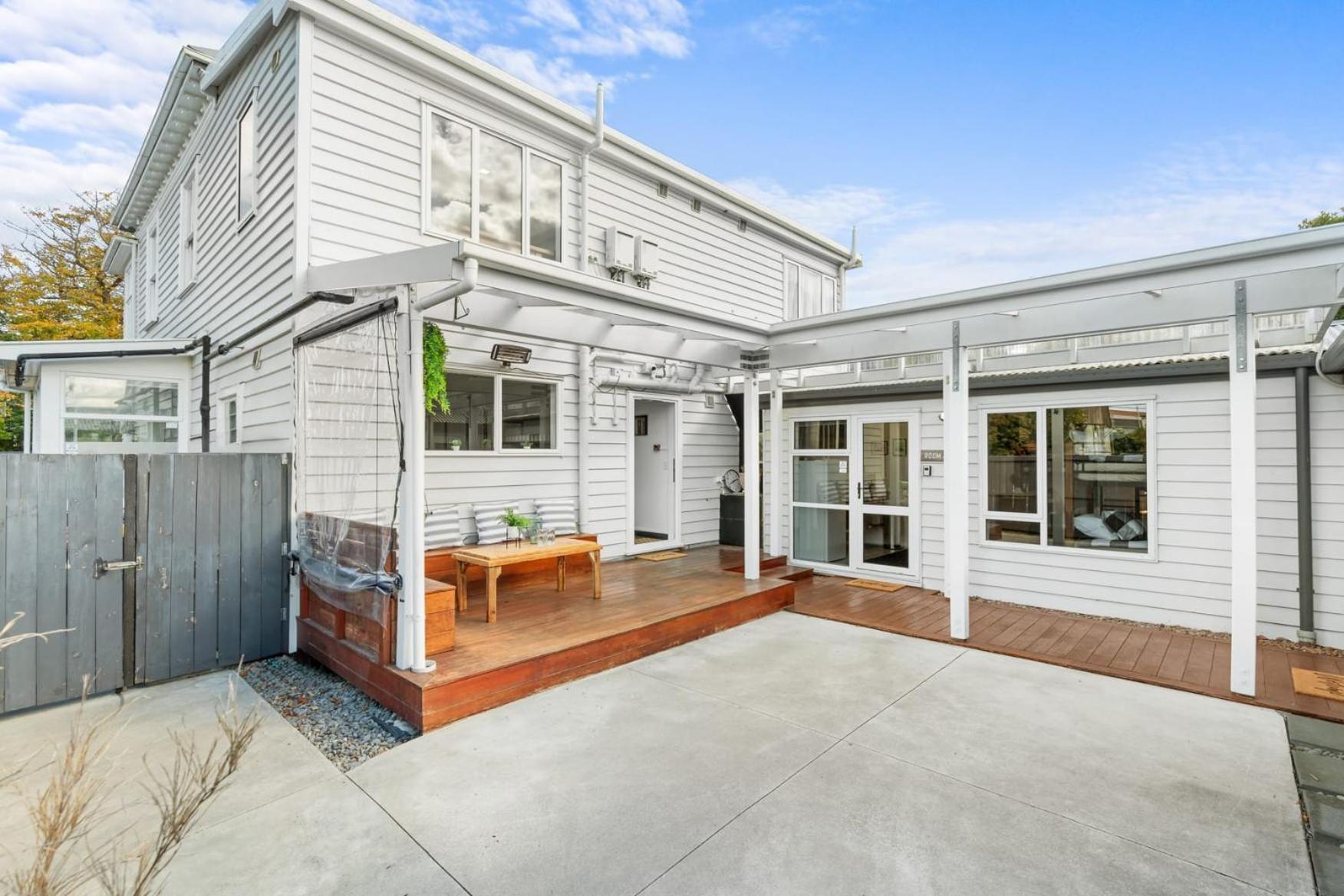 9-bedroom - Sleeps 19 * Christchurch
